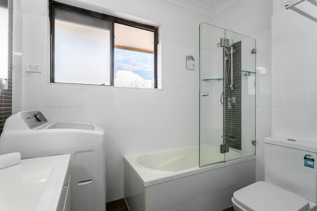 Randwick - Rand8- Albion Street Apartment