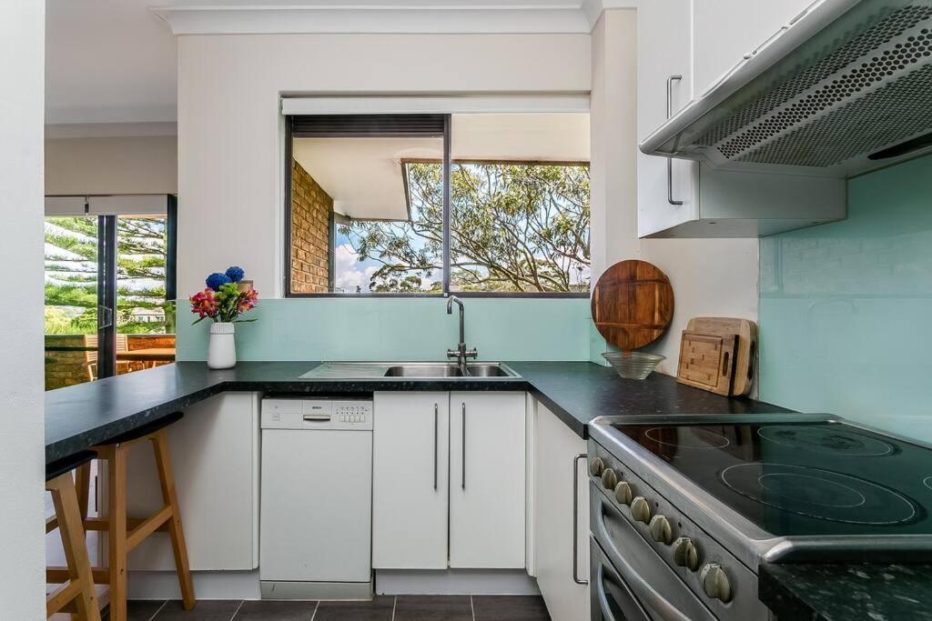 Randwick - Rand8- Albion Street Apartment